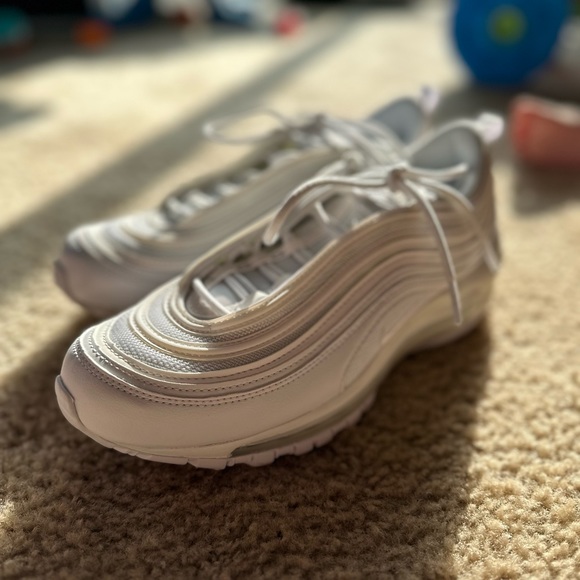 Nike Air Max 97’s. Women’s size 8.5 - Picture 2 of 2